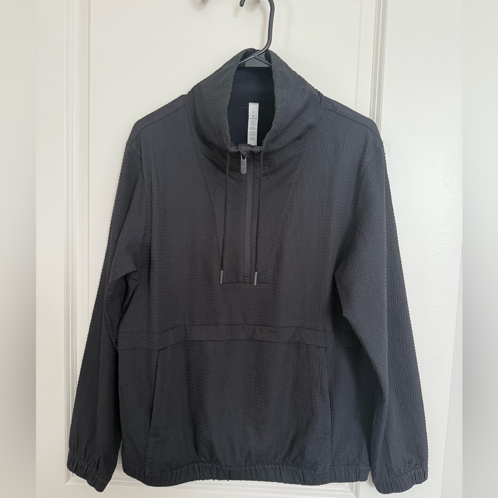 Lululemon Black quarter zip